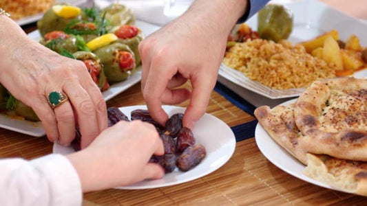 Ramazanda enerjiniz düşmesin! Uzman isimden sağlıklı iftar ve sahur önerileri / CNNTürk